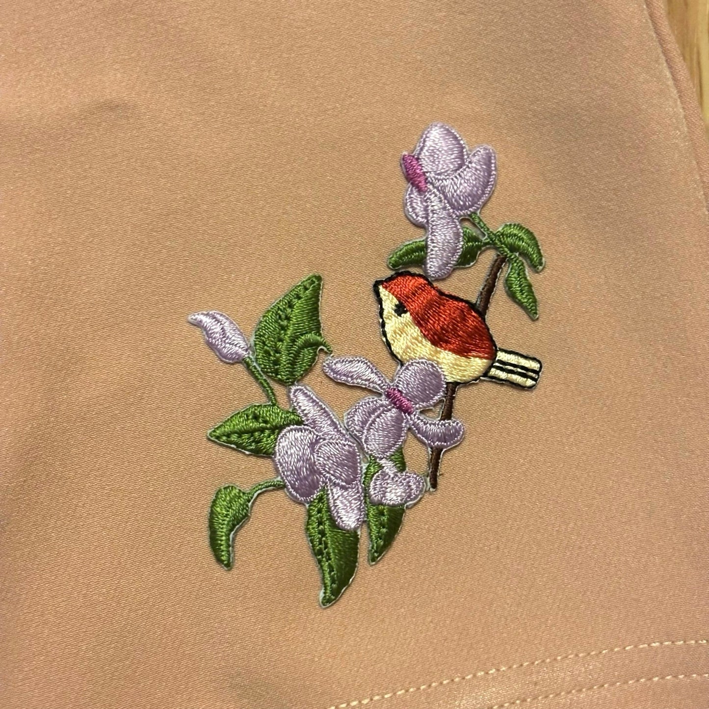Vintage Birds and Purple Flowers Patch Embellished Muted Salmon Pink NWT High-Waisted Shorts (XXL)