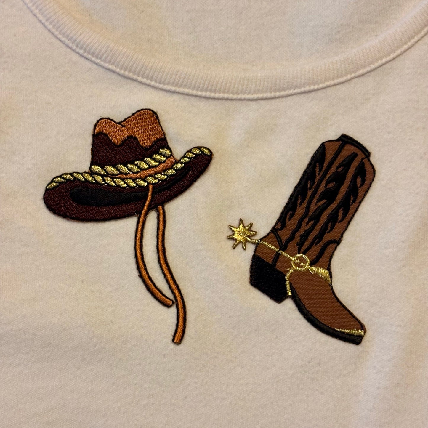 Vintage Embroidered Cowboy Hat and Boot Patch Embellished White Sleeveless Top (L)