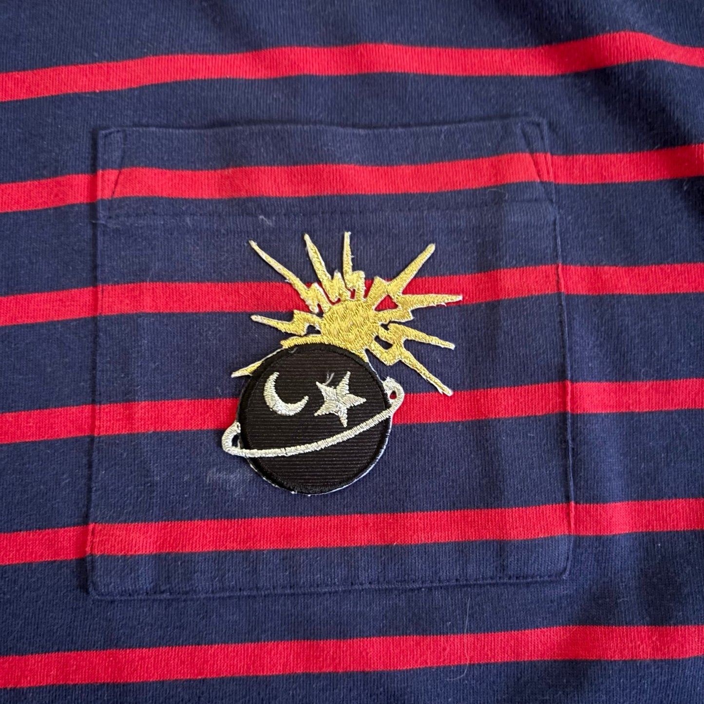 Vintage Sun and Moon Patch Blue/Green Striped 3/4 Sleeve Cotton V-Neck Top (L-XL)