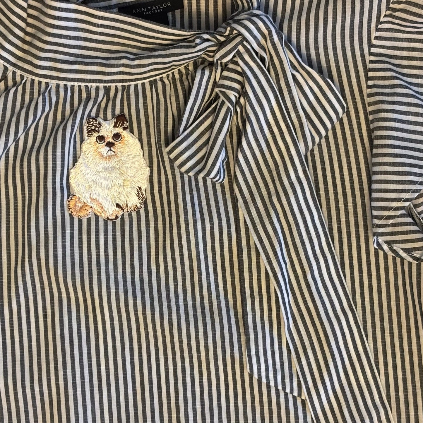 Vintage Cat Patch Flutter Cap-Sleeve Mock Neck Striped Blue and White Pussy Bow Cotton Top (L)