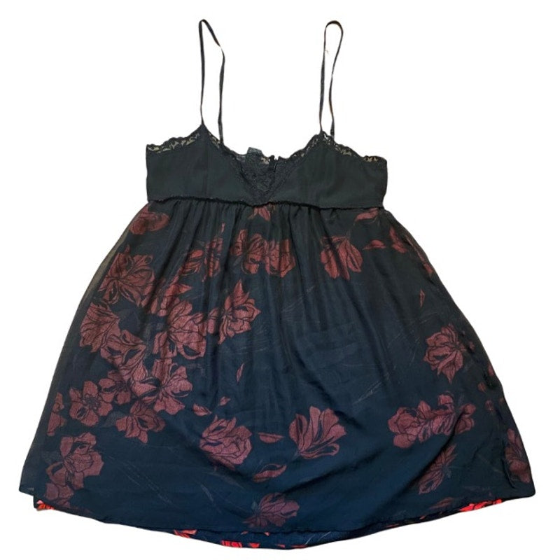 90’s Lacey Bust Black and Red Floral Babydoll Spaghetti Strap Dress  (M)