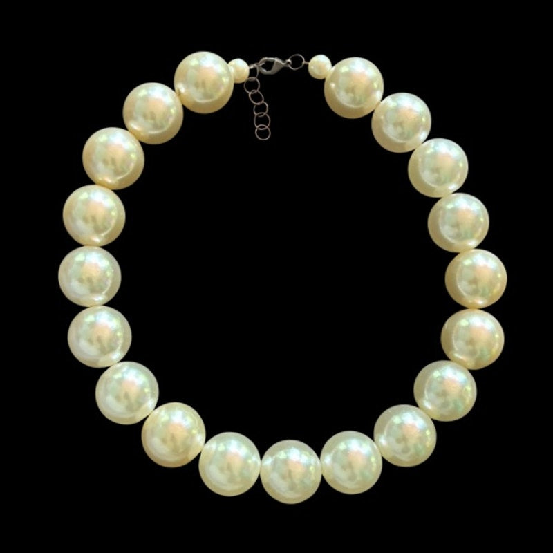 Giant Pearl Beaded Choker Necklace