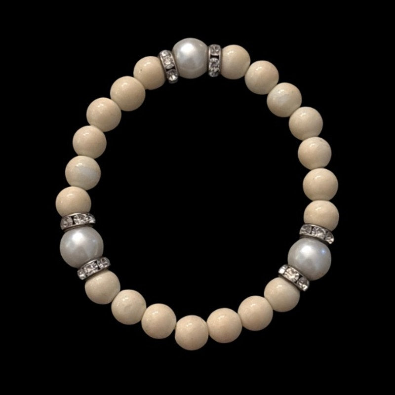 Vintage Rhinestone, Cream, Costume Pearl Bead Bead Stretch Bracelet