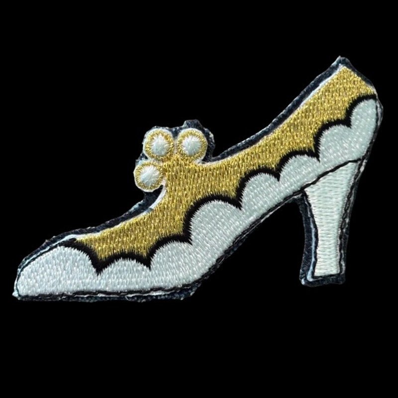 White and Gold French Court Shoe Heel Vintage Embroidered Patch Pin