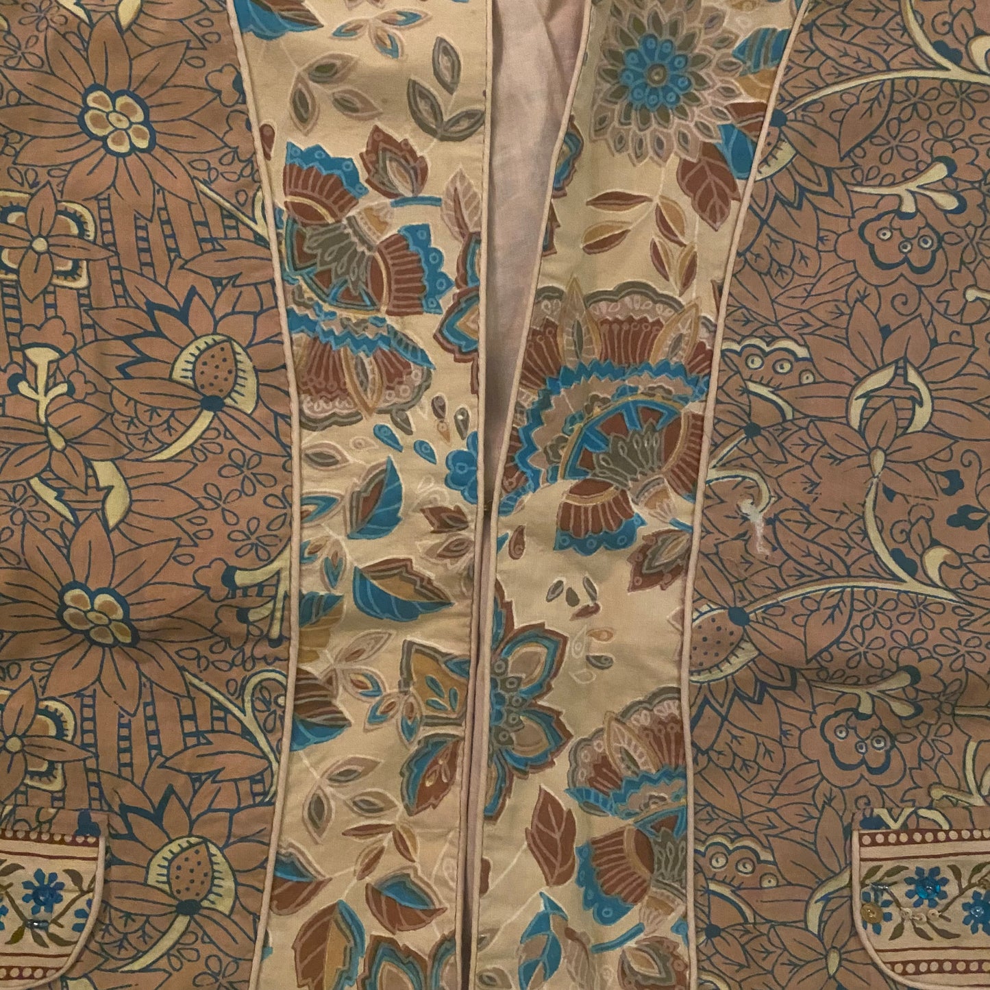 90’s Beige/ Taupe/Blue Floral Sequin Embellished Jacket (L)