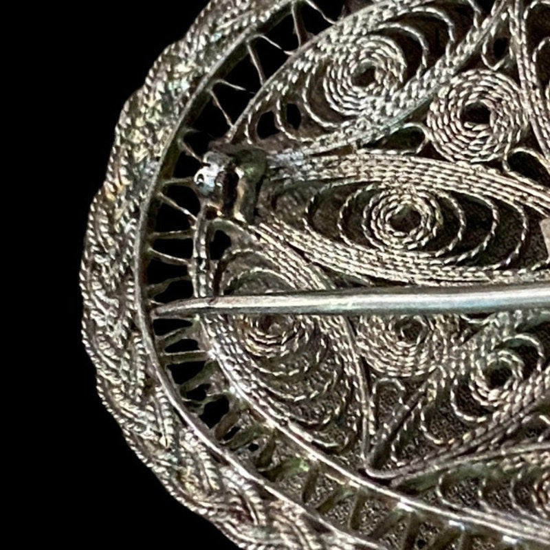 Vintage Palestinian Sterling Silver Oval Openwork Floral Filigree Brooch