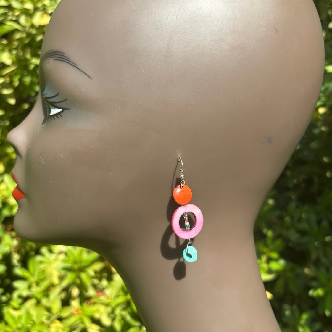 Burnt Orange, Fuchsia Pink Mother-of-Pearl Ring, & Teal Bead Drop Earrings
