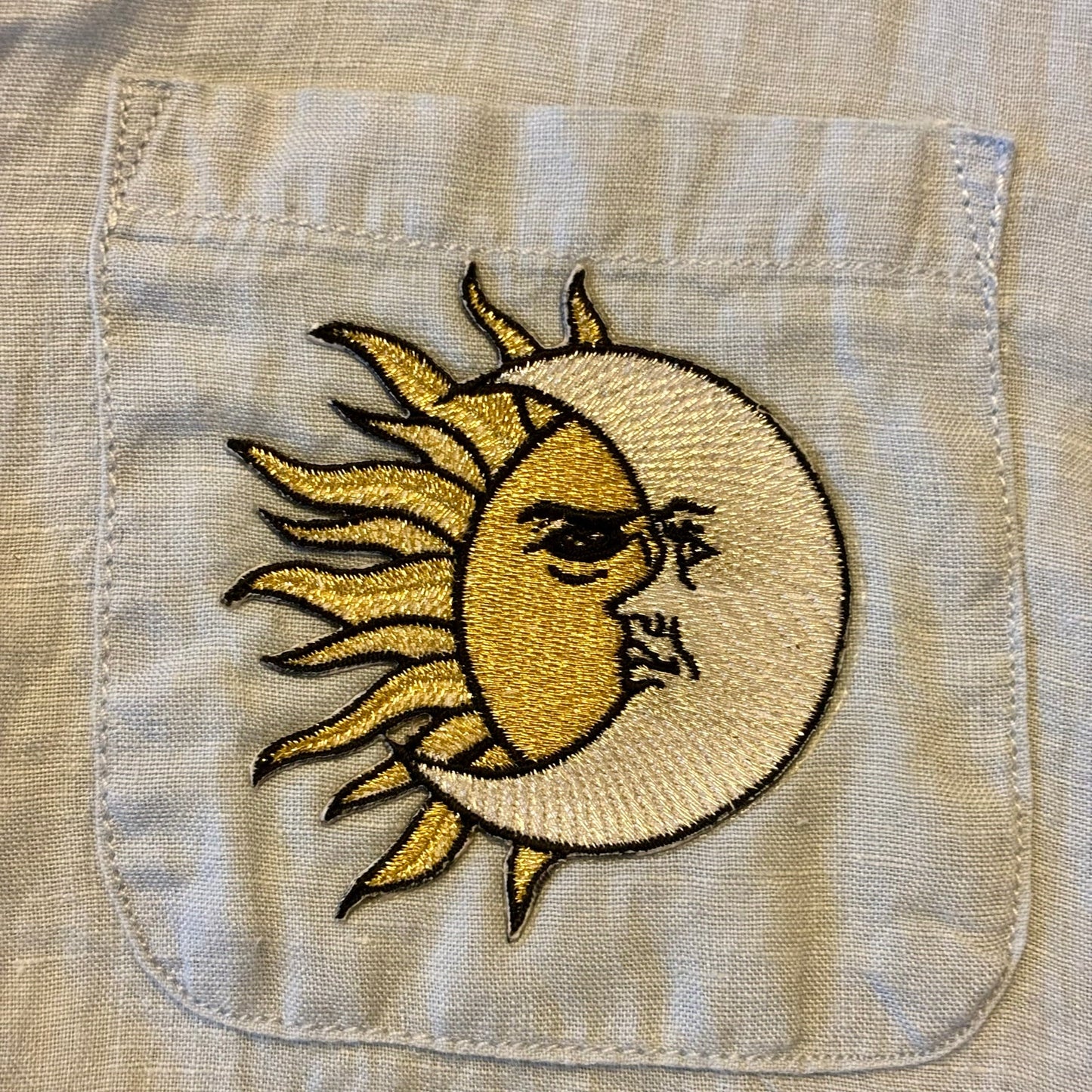Vintage Sun & Moon Patch Sky Blue Linen Button Down Short Sleeve Shirt (Large)