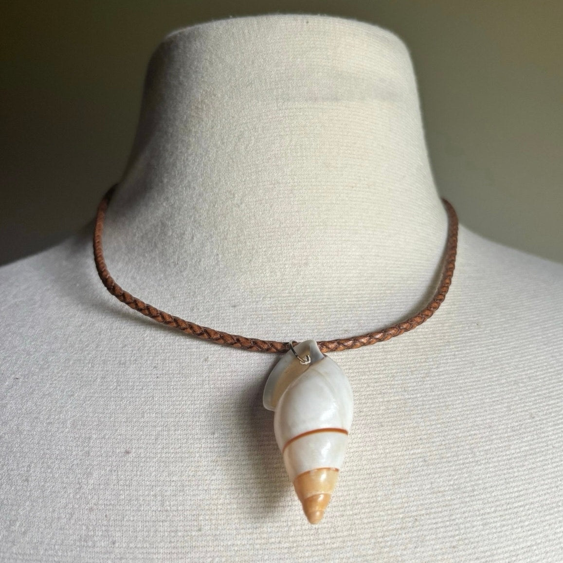 Snail Shell Pendant Leather Cord Choker Necklace