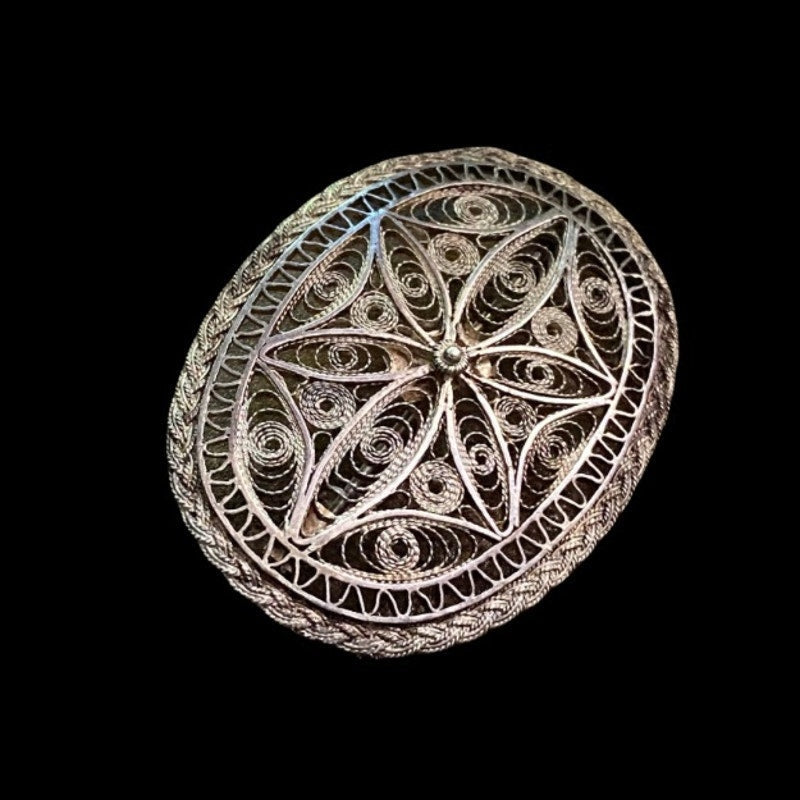 Vintage Palestinian Sterling Silver Oval Openwork Floral Filigree Brooch