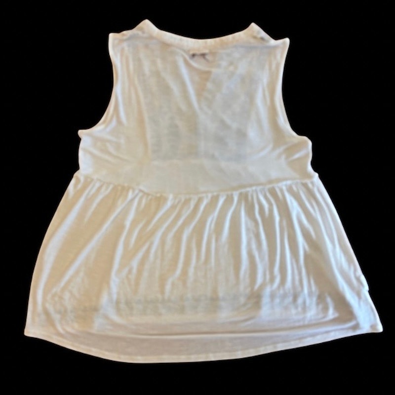 White Nordic-Style Floral Embroidered Sleeveless Babydoll Top (M)