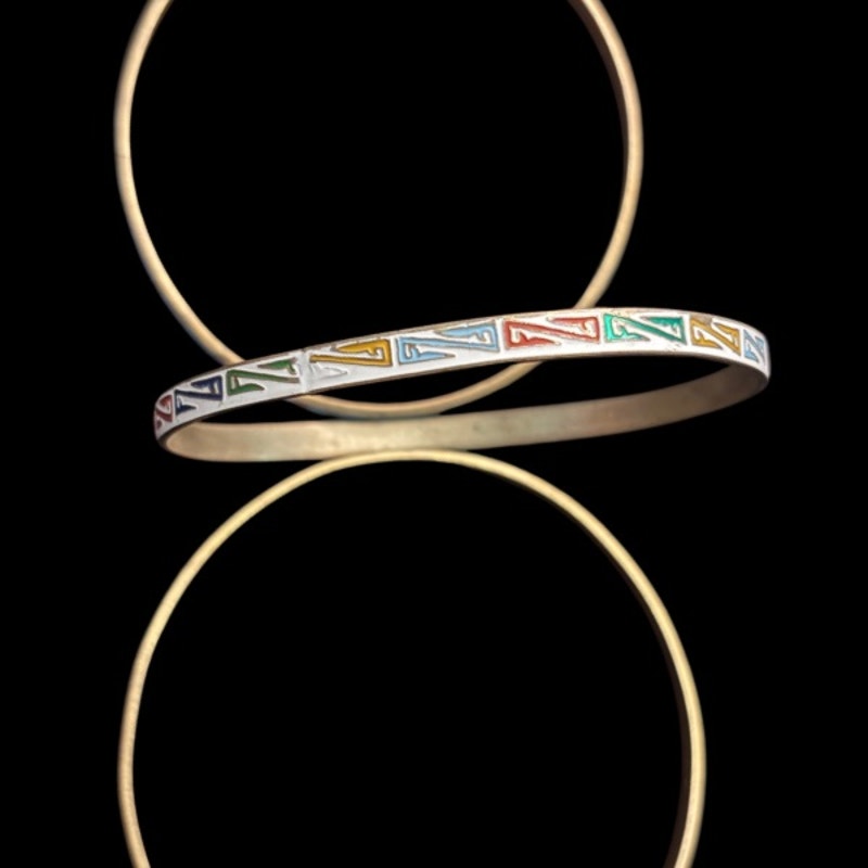 White/ Rainbow “Z” Pattern Vintage Cloisonné Bangle (Small - Medium)