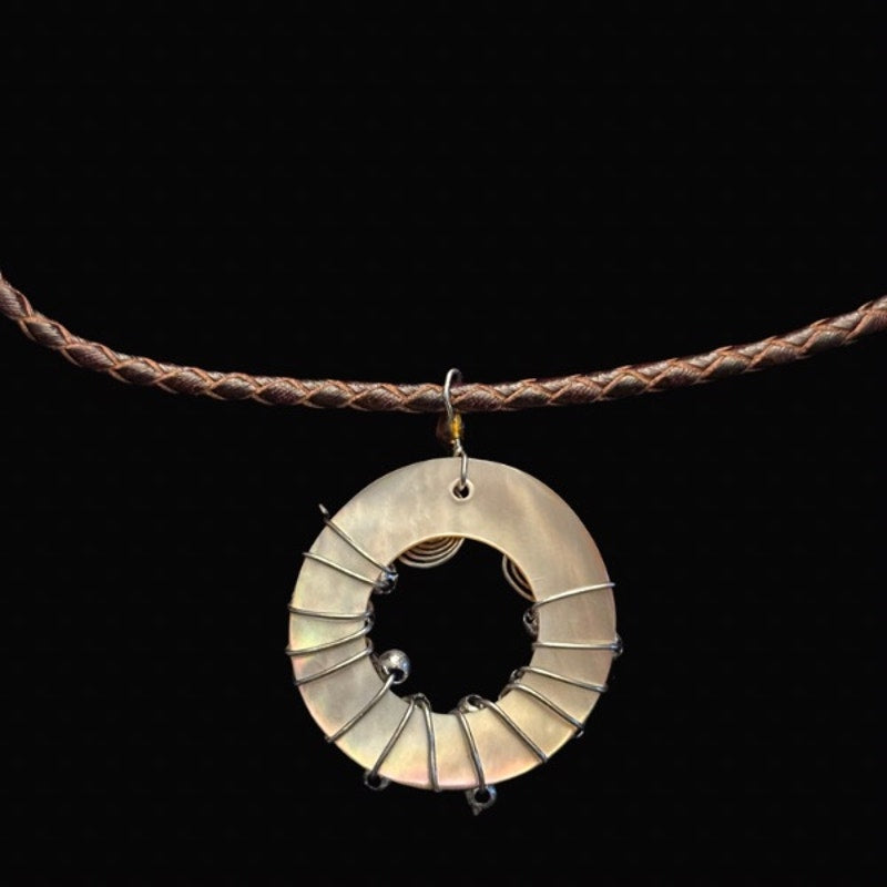 Wire-wrapped Beaded Abalone Shell Ring Pendant Leather Cord Choker Necklace