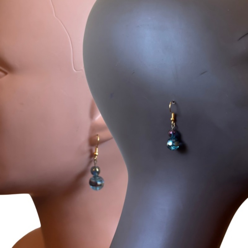 Bubble Baubles | Dainty Blue/Purple Colorshift Drop Earrings