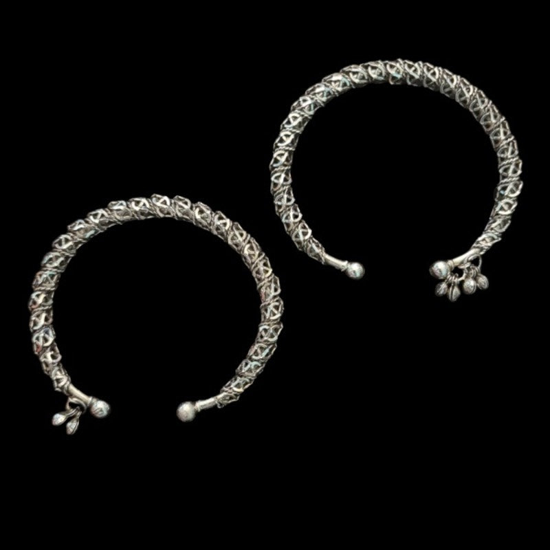 Set of 2 Vintage Silver Twisted Chain Cuff Bangles