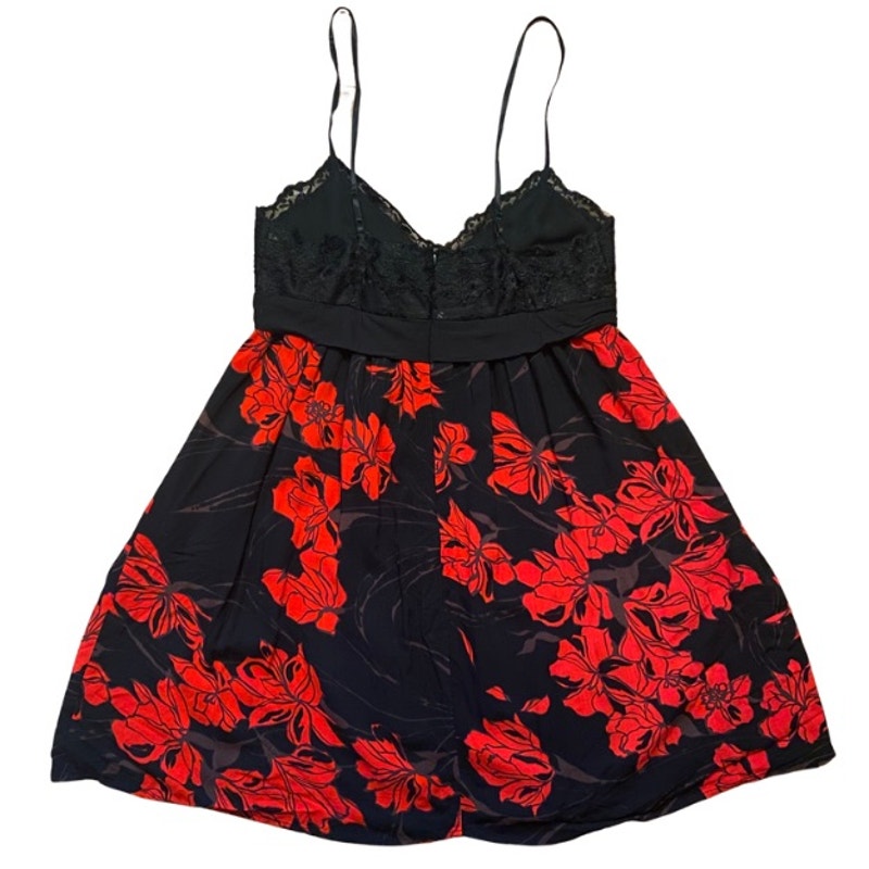 90’s Lacey Bust Black and Red Floral Babydoll Spaghetti Strap Dress  (M)