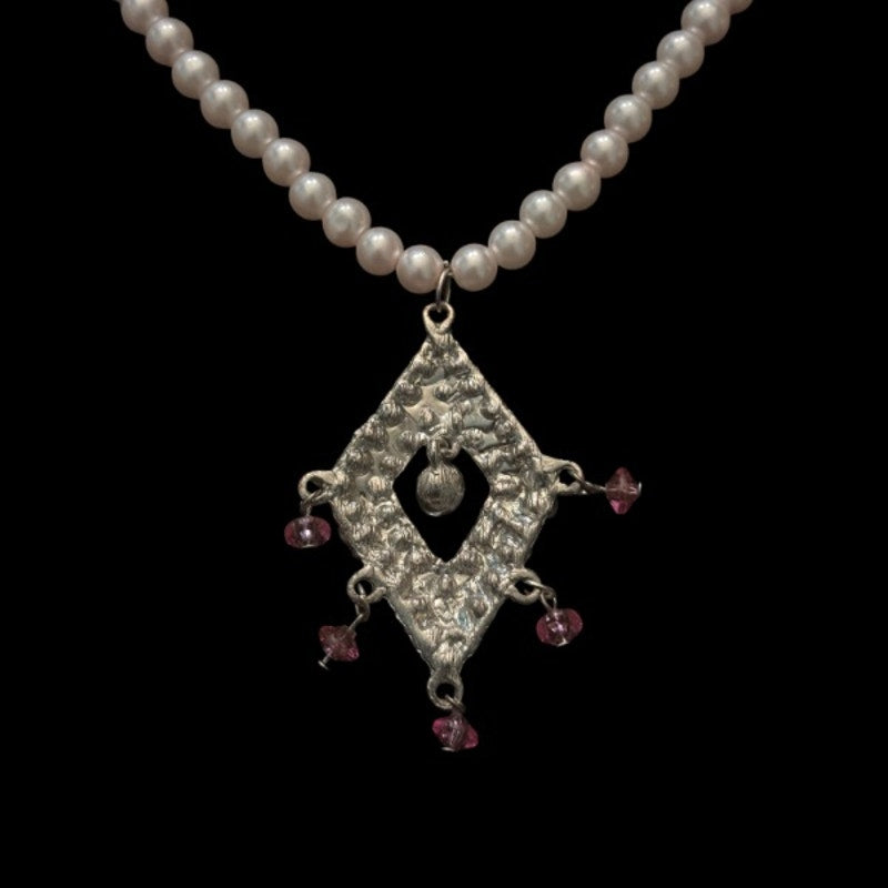 Vintage Hot Pink Rhinestone-Studded Diamond Pendant Pastel Pink Pearl Beaded Necklace
