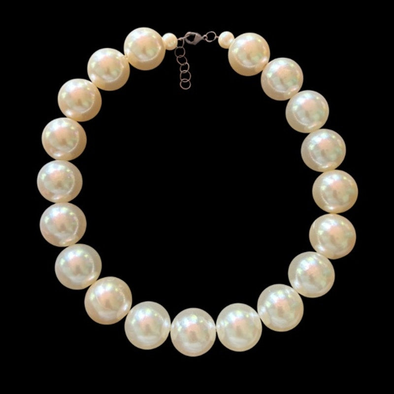 Giant Pearl Beaded Choker Necklace