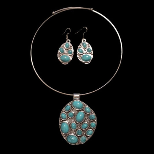 Southwestern Style Mock Turquoise Studded Silver Toned Abstract Oval Pendant Necklace and Earring Set