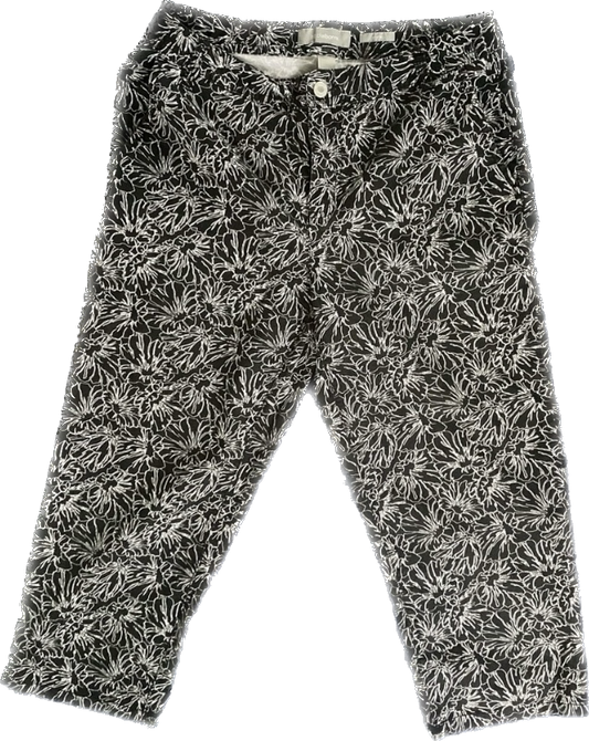 Black & White Sloane Floral Pattern Cropped Pants (10)